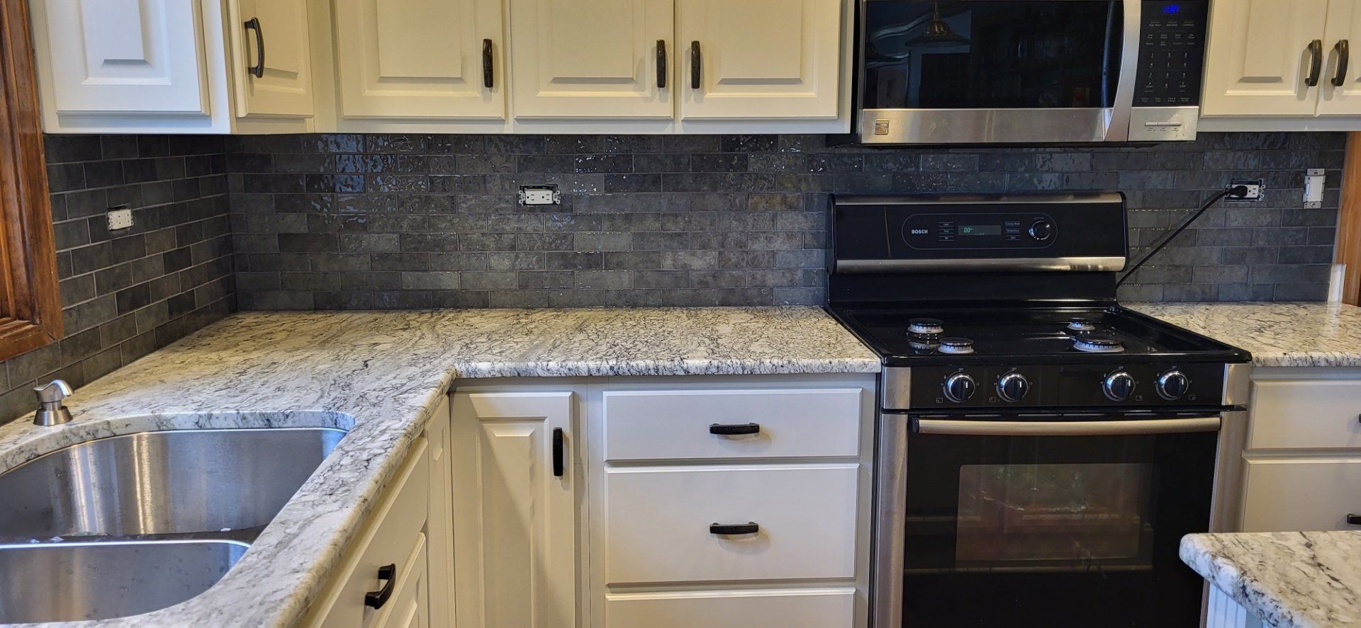 Marble kitchen countertop in luxury Chicago home
