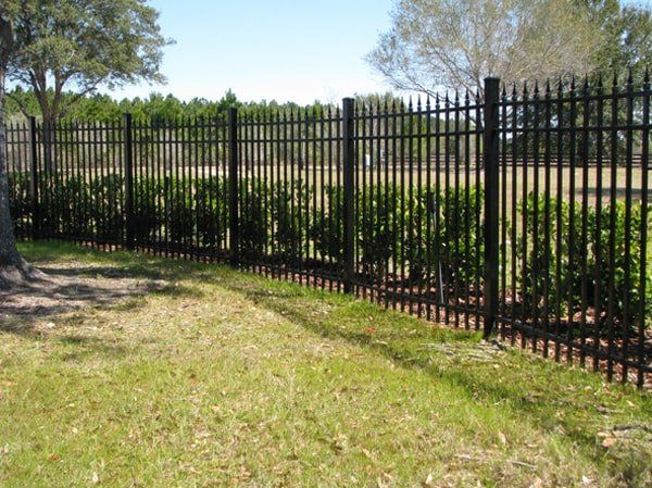 Aluminum Fences – Chesterfield, MI