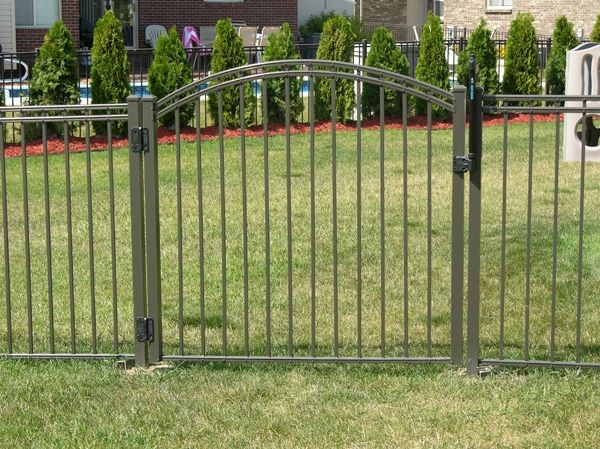 Backyard Gate — Chesterfield, MI — Radiance Aluminum Fence, Inc.