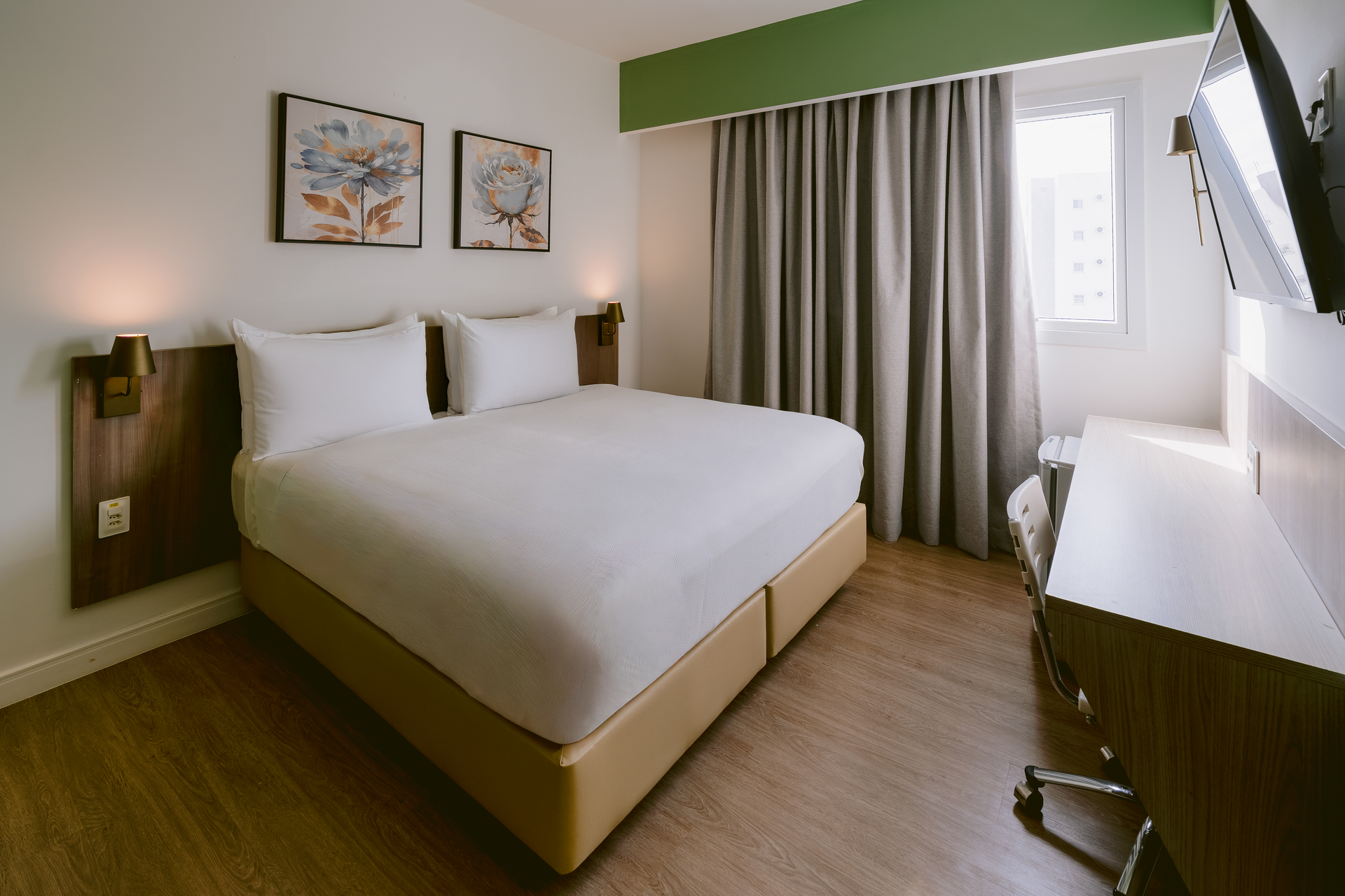 Acomodações  - Brut