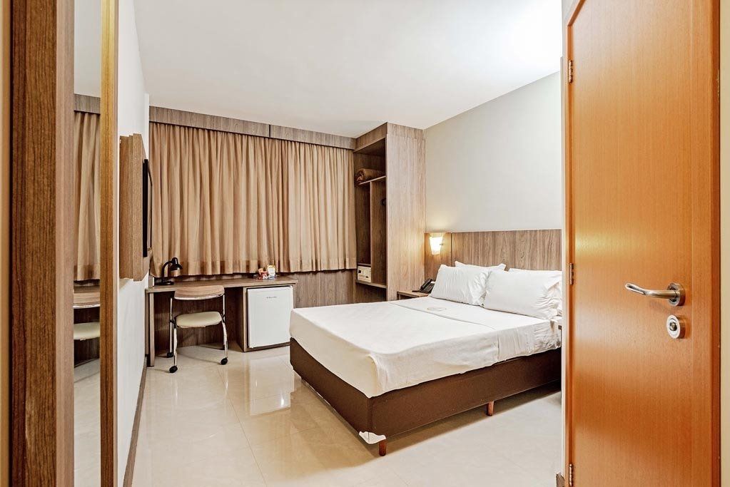 Acomodações -Slim Curitiba Av. das Torres
