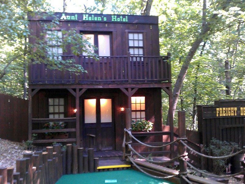 Sugar Creek Mini Golf 