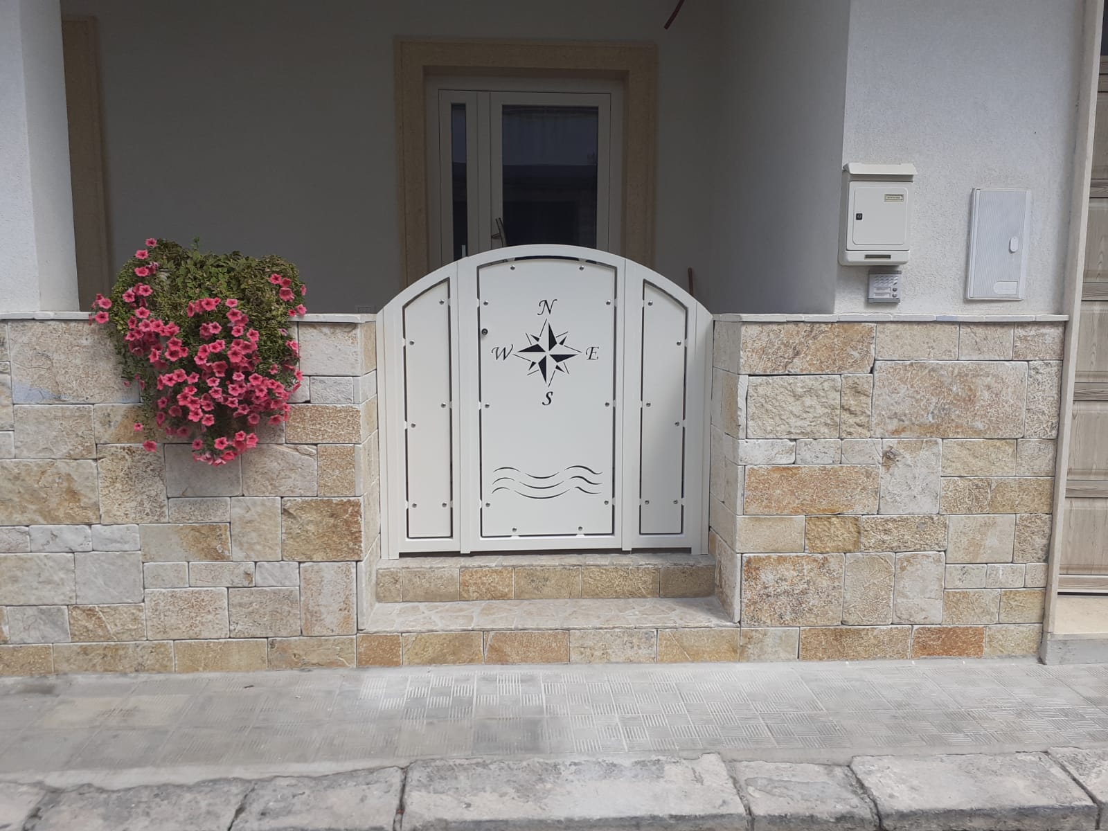 Cancello e portoncino ingresso