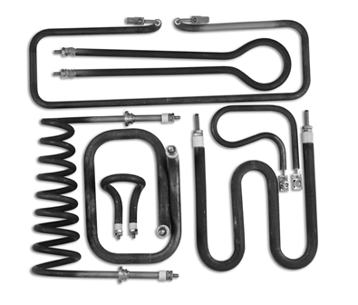 Elementos calefactores industriales variados en varias formas y tamaños, de metal gris sobre fondo blanco.