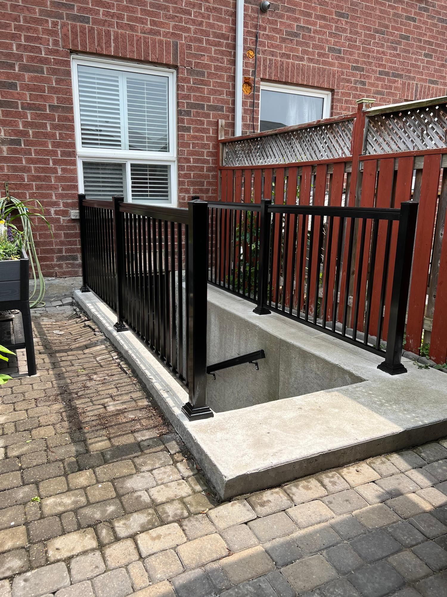 palermo-railing-stairs