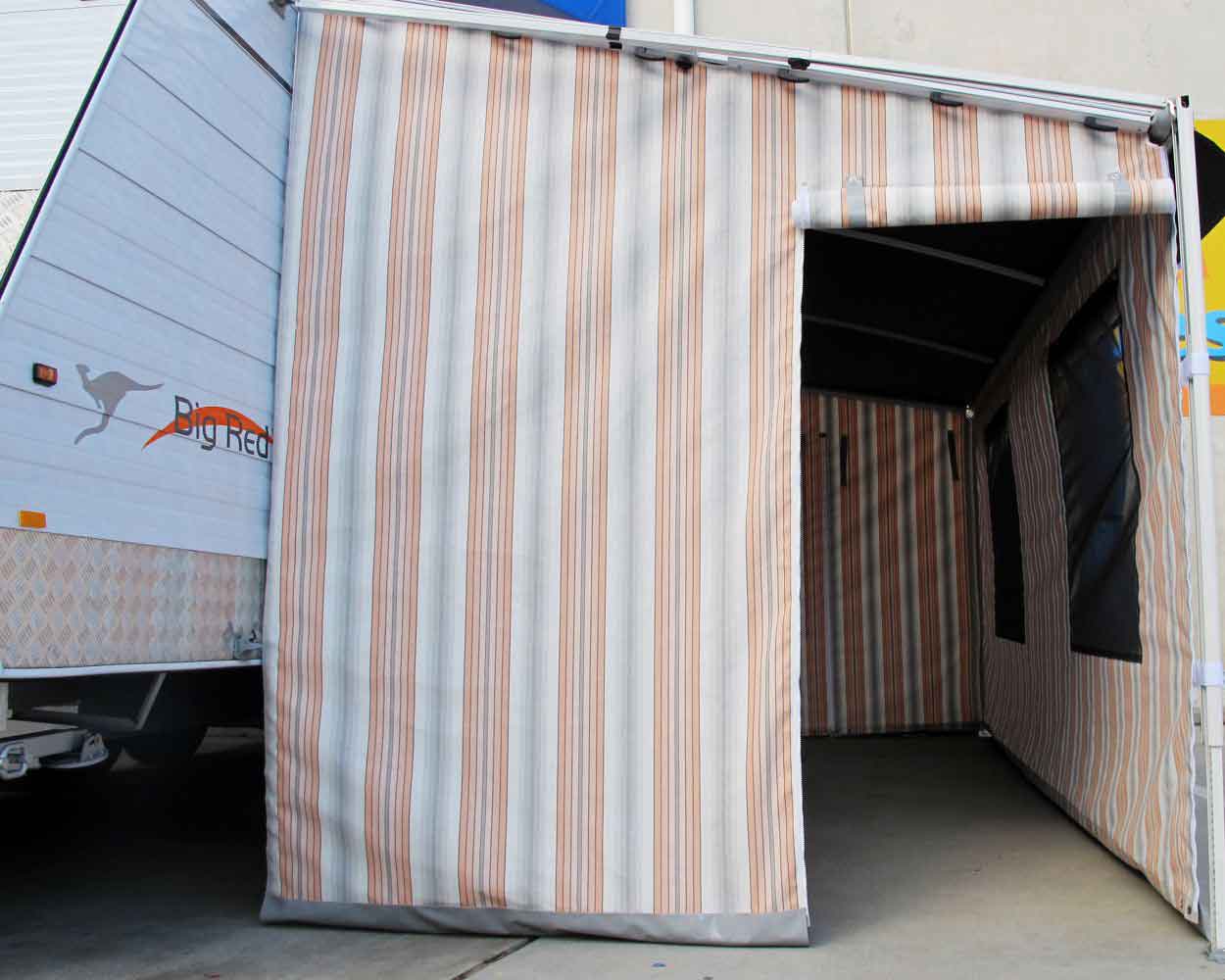 Truck Tarps Curtains Entrance — Capalaba, Qld — M & M Tarp Repairs