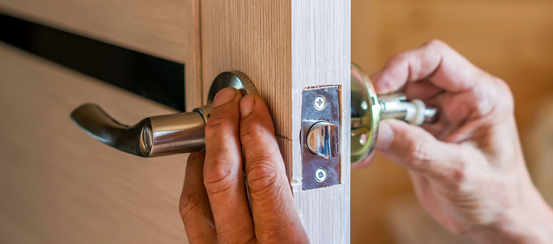 Rely on our experts for fitting your door handles