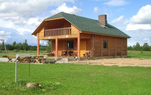 Viesu nams ar pirti - Svīres 1