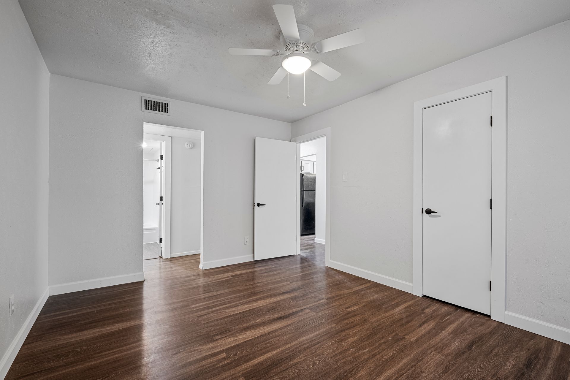 Photo showing a master bedroom