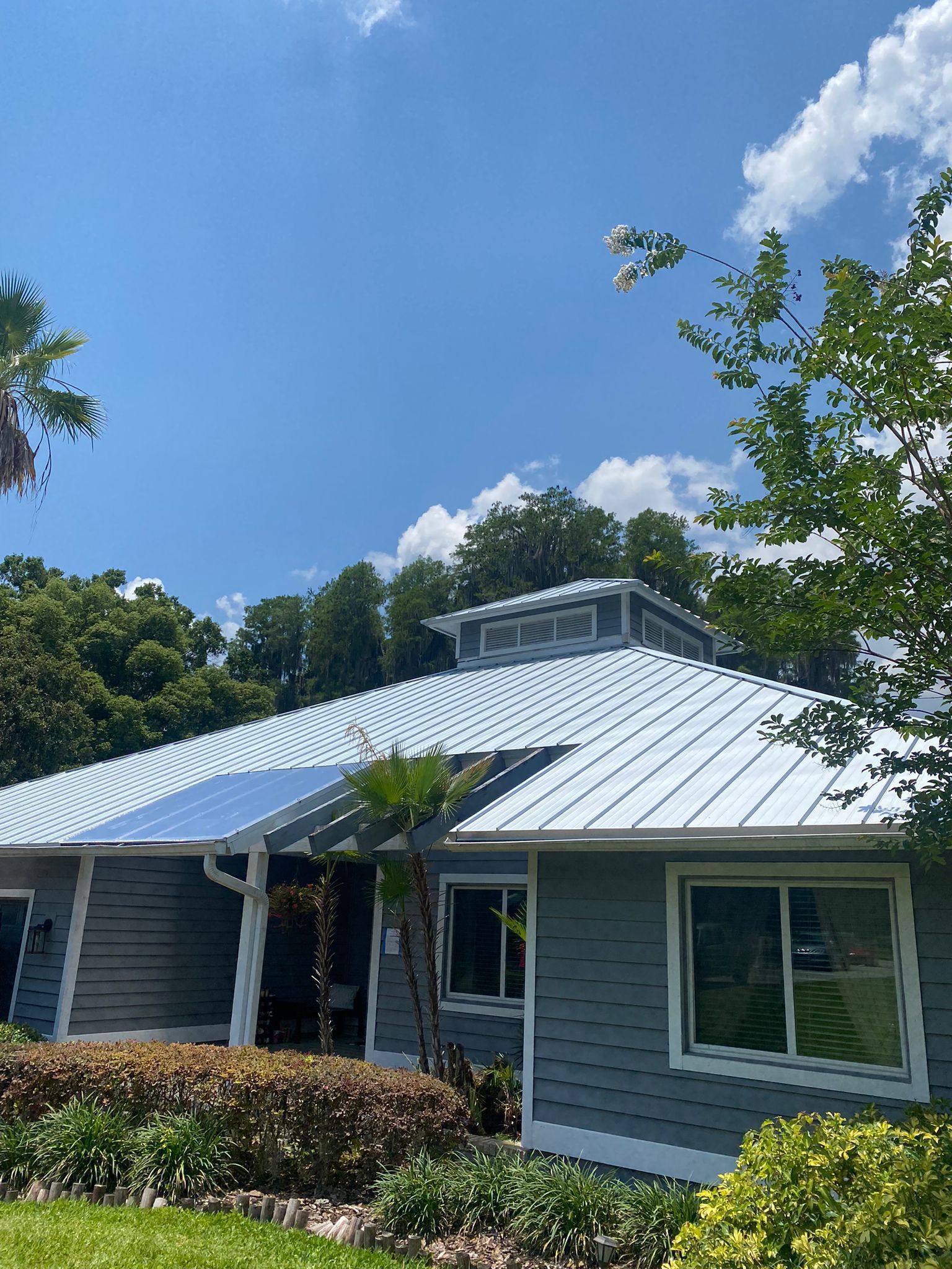 Gray House — Tampa, FL — Yowell’s Roofing