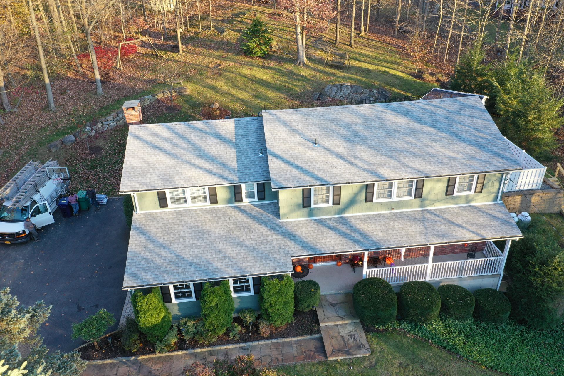 Gray roof installation for green house