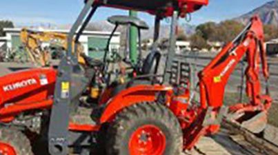 Red excavator - Products