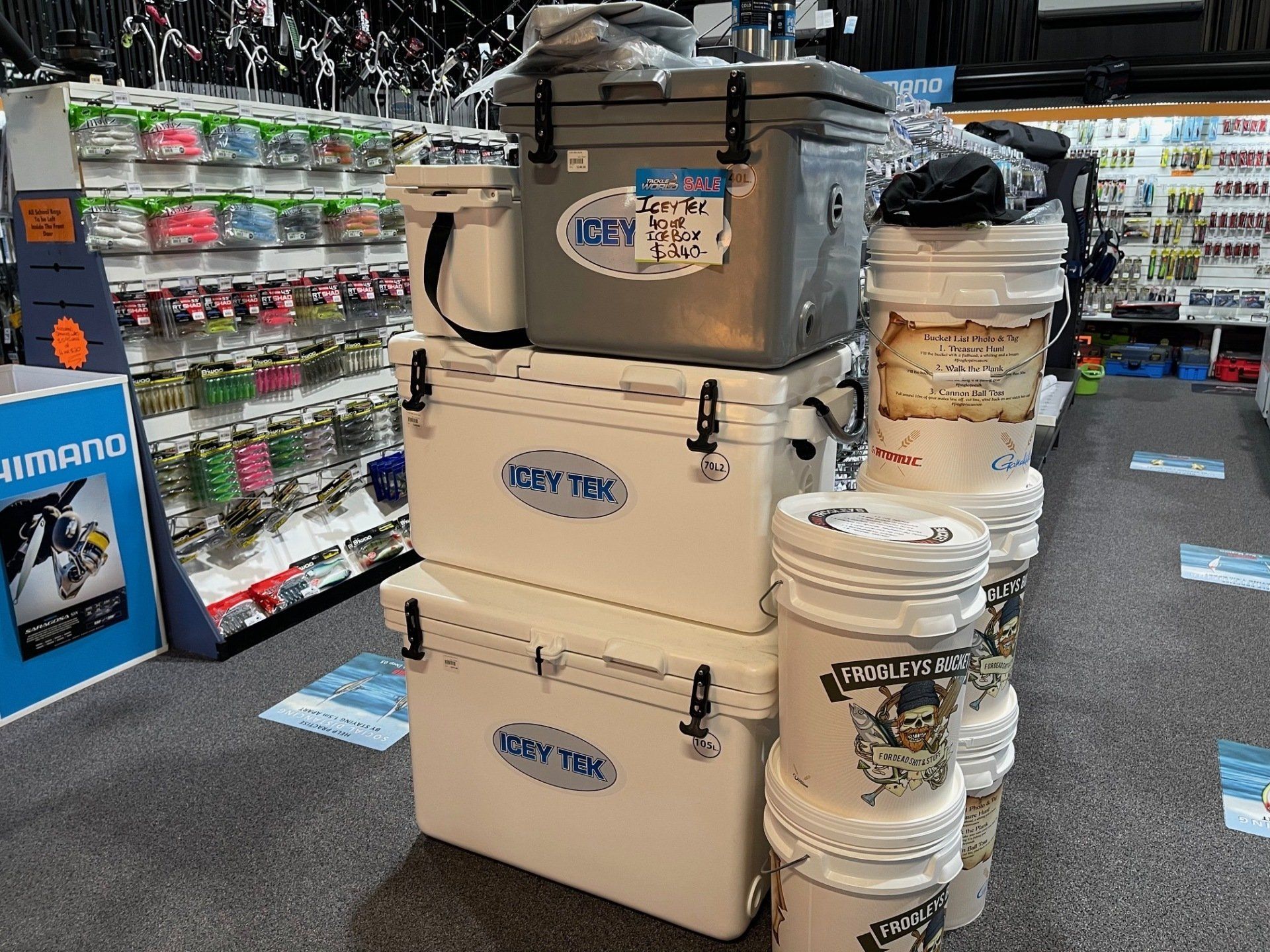 various size eskys and buckets for sale