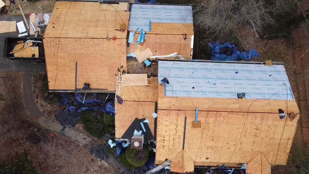 An aerial view of a house under construction.