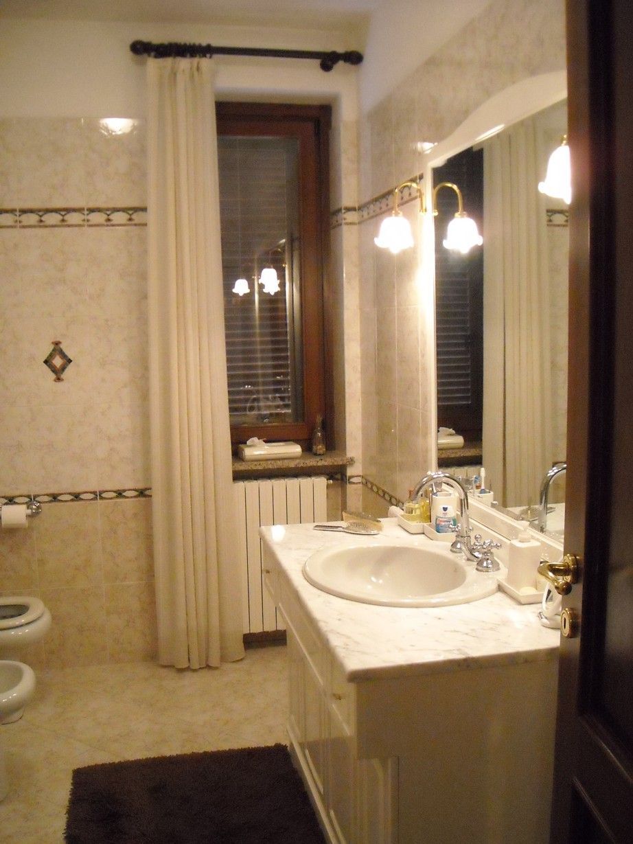 un altro bagno della casa famiglia