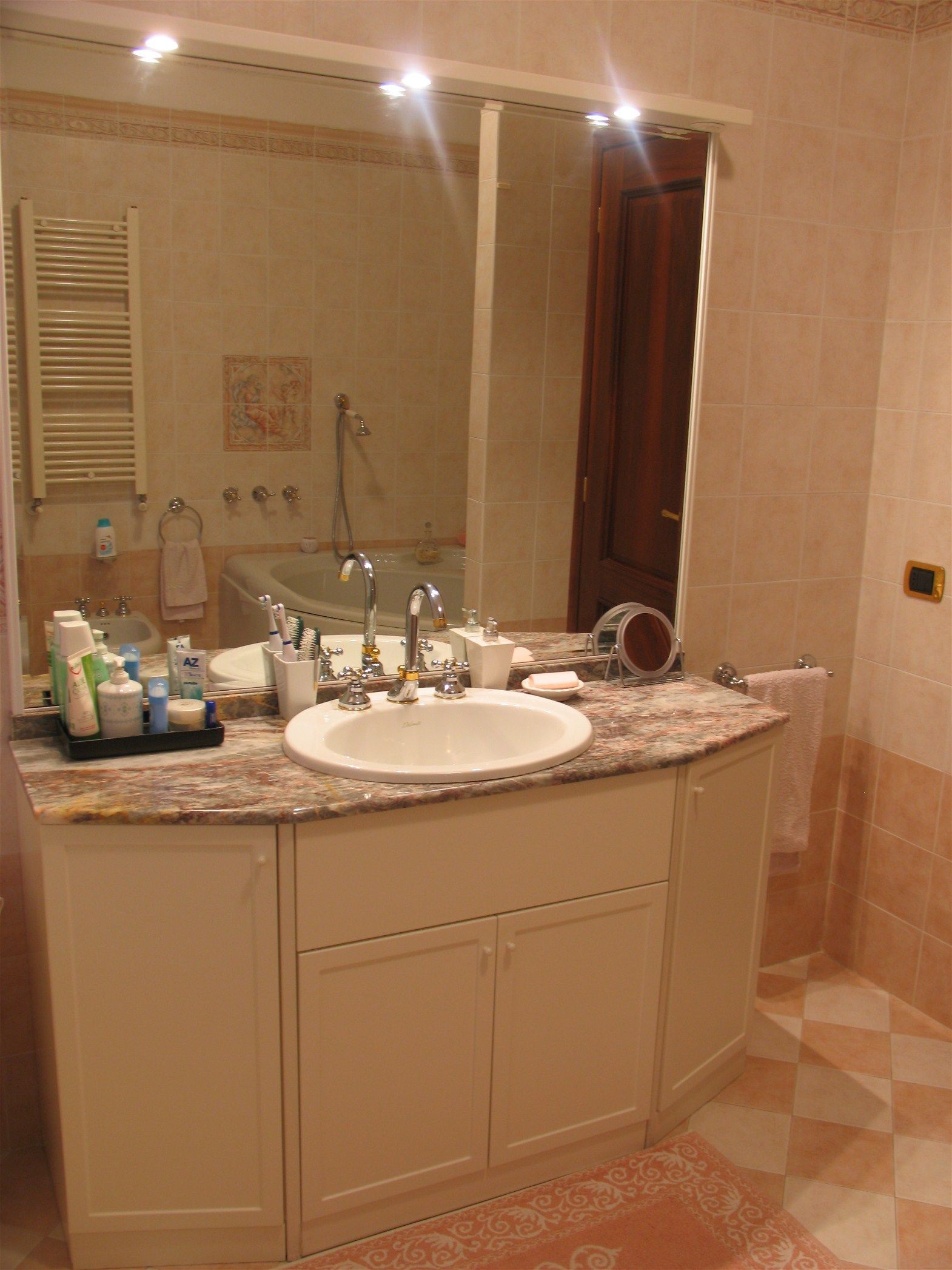 uno dei bagni della casa famiglia