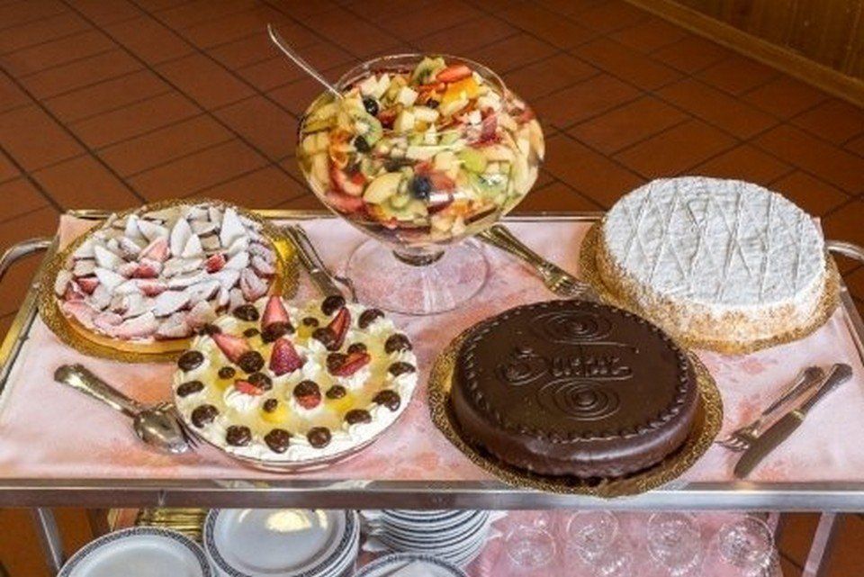 Dolci e frutta fresca