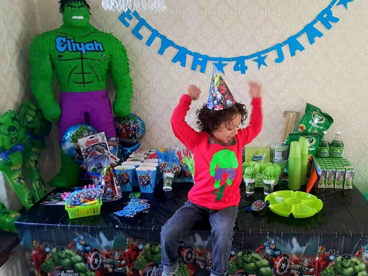 Piñata Hulk feestje