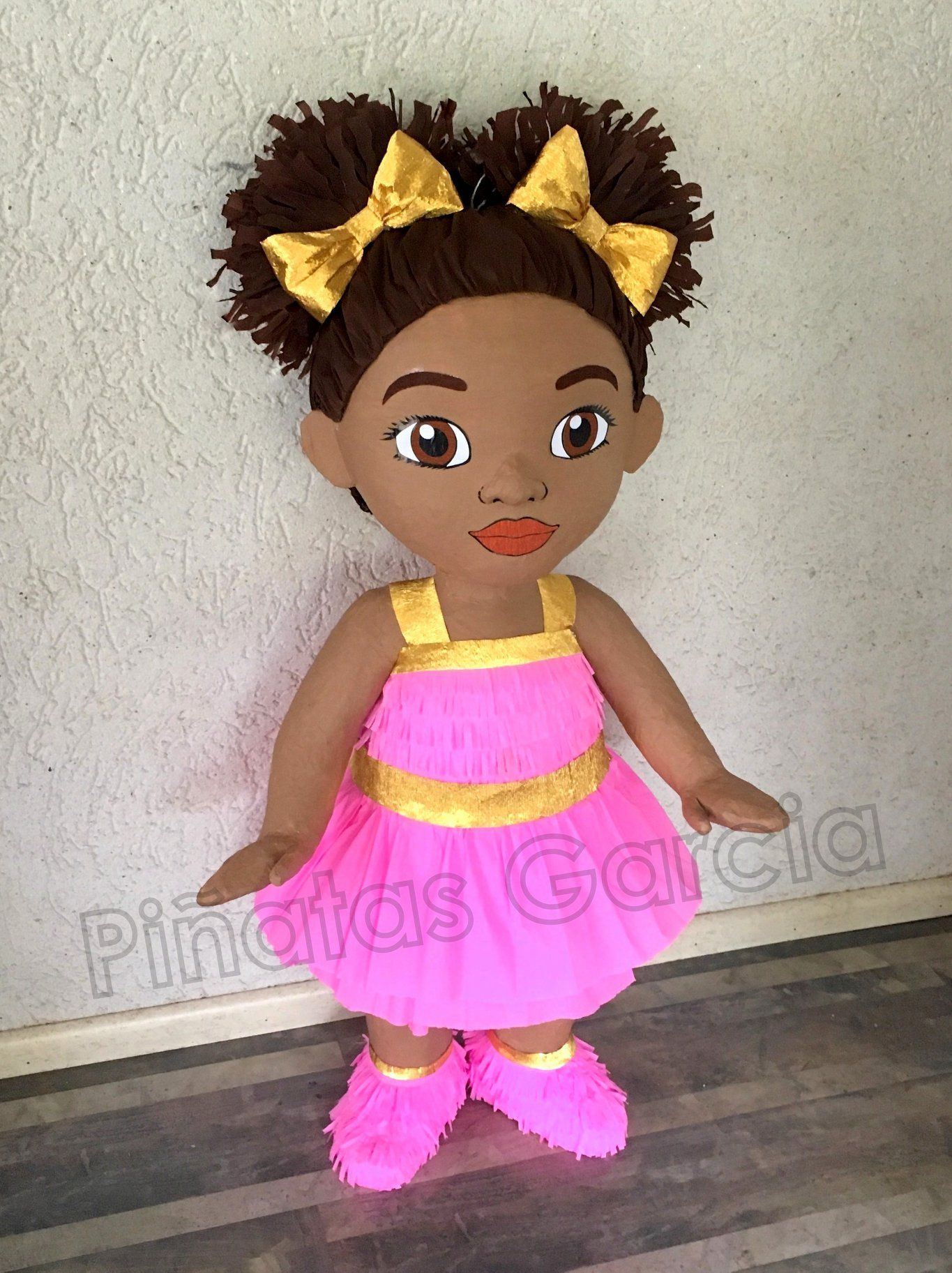 Piñata birthday girl