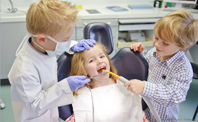 Wir möchten, dass Ihre Kinder den Zahnarztbesuch angstfrei erleben und gerne wiederkommen.