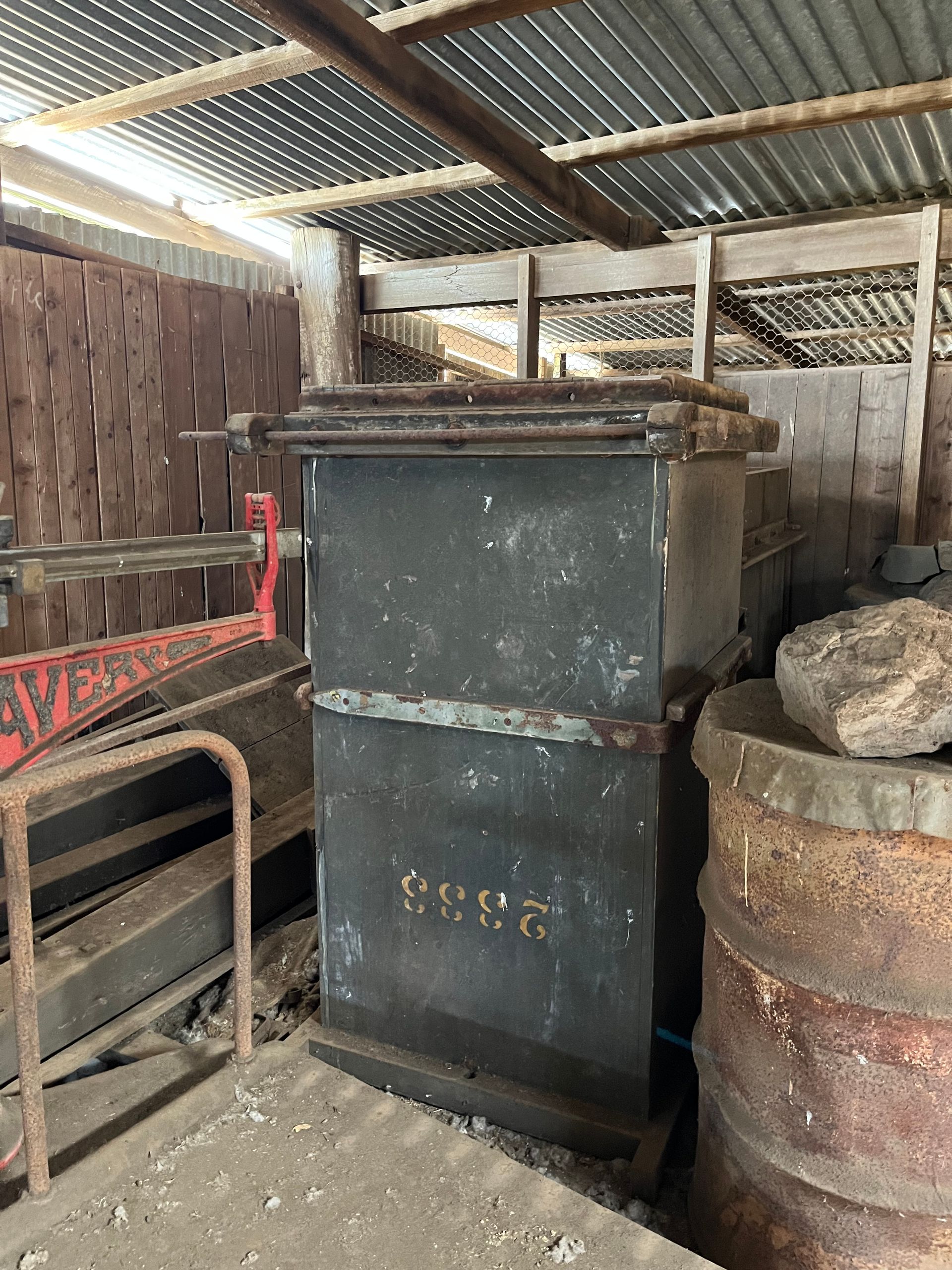 Bald Blair Angus wool press
