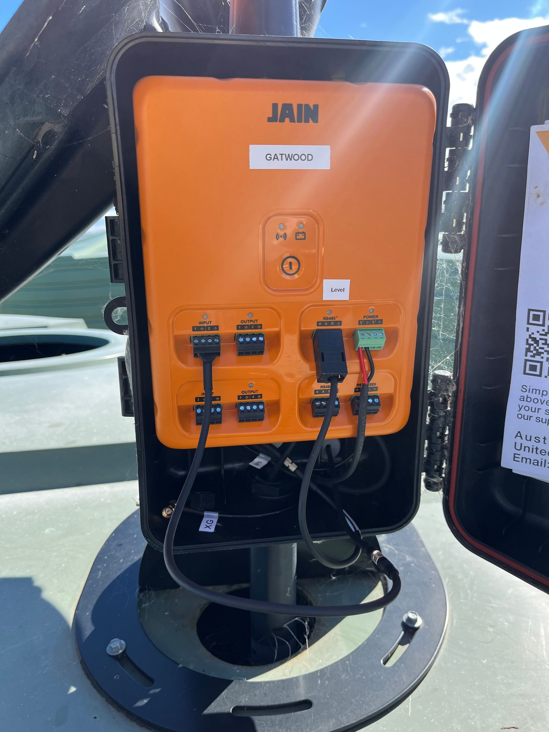 Farm monitoring solutions unit