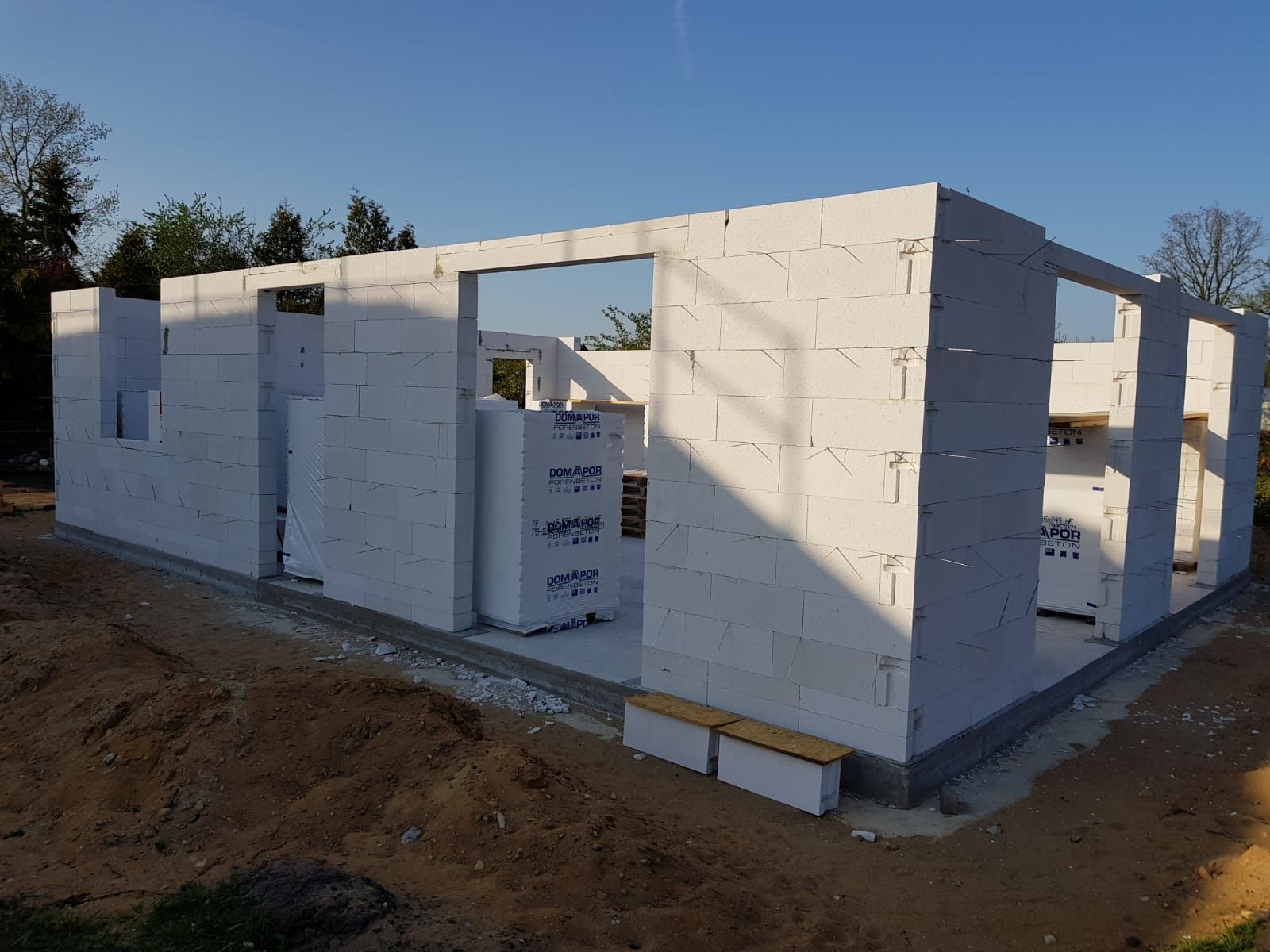 Baufortschritt bei individuellem Wohnbau von RK Bau-Planung