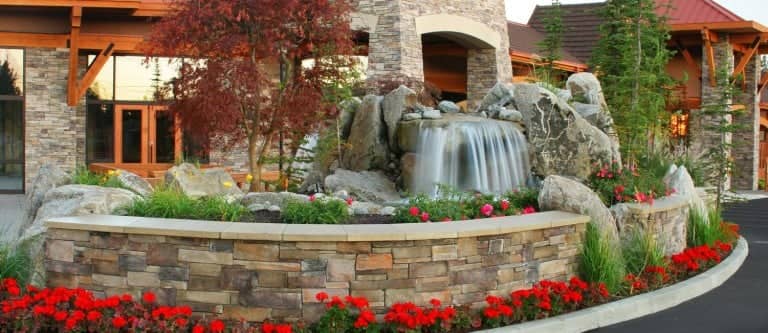 Natural stone wall