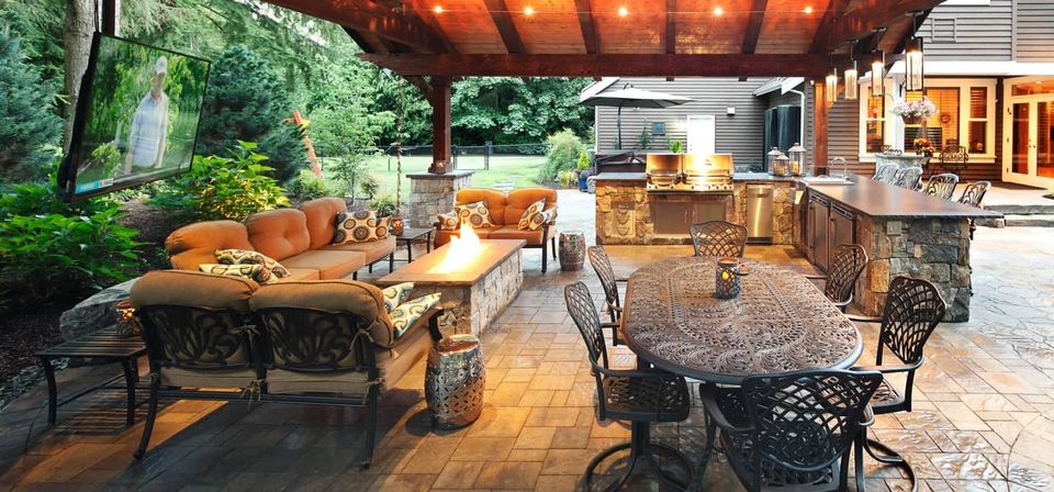 Outdoor Kitchens