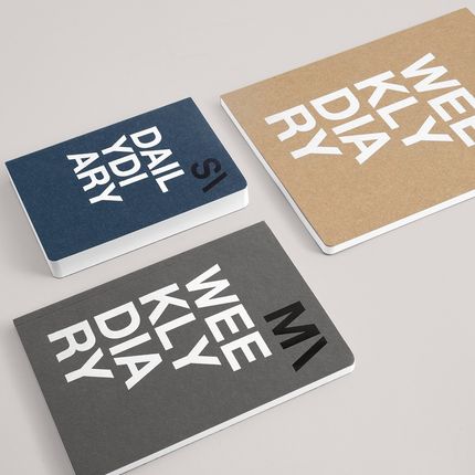 Tre quaderni chiusi: un 