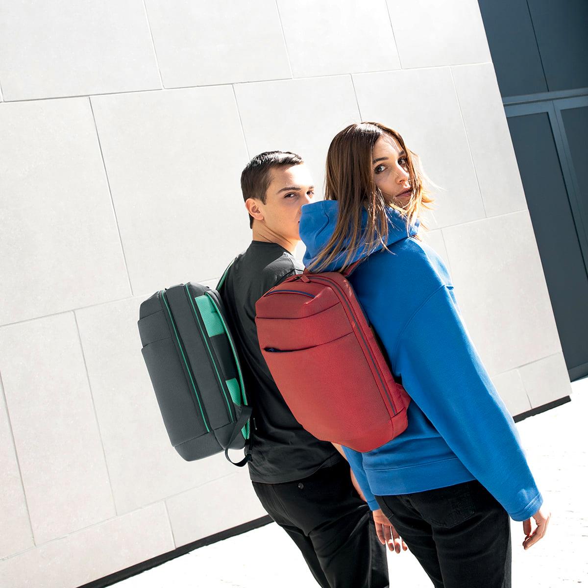 Coppia con zaino