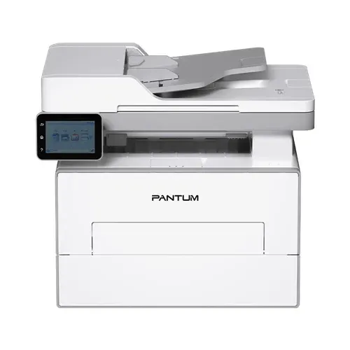 Stampante multifunzione Pantum bianca con touchscreen, scanner e vassoio carta.
