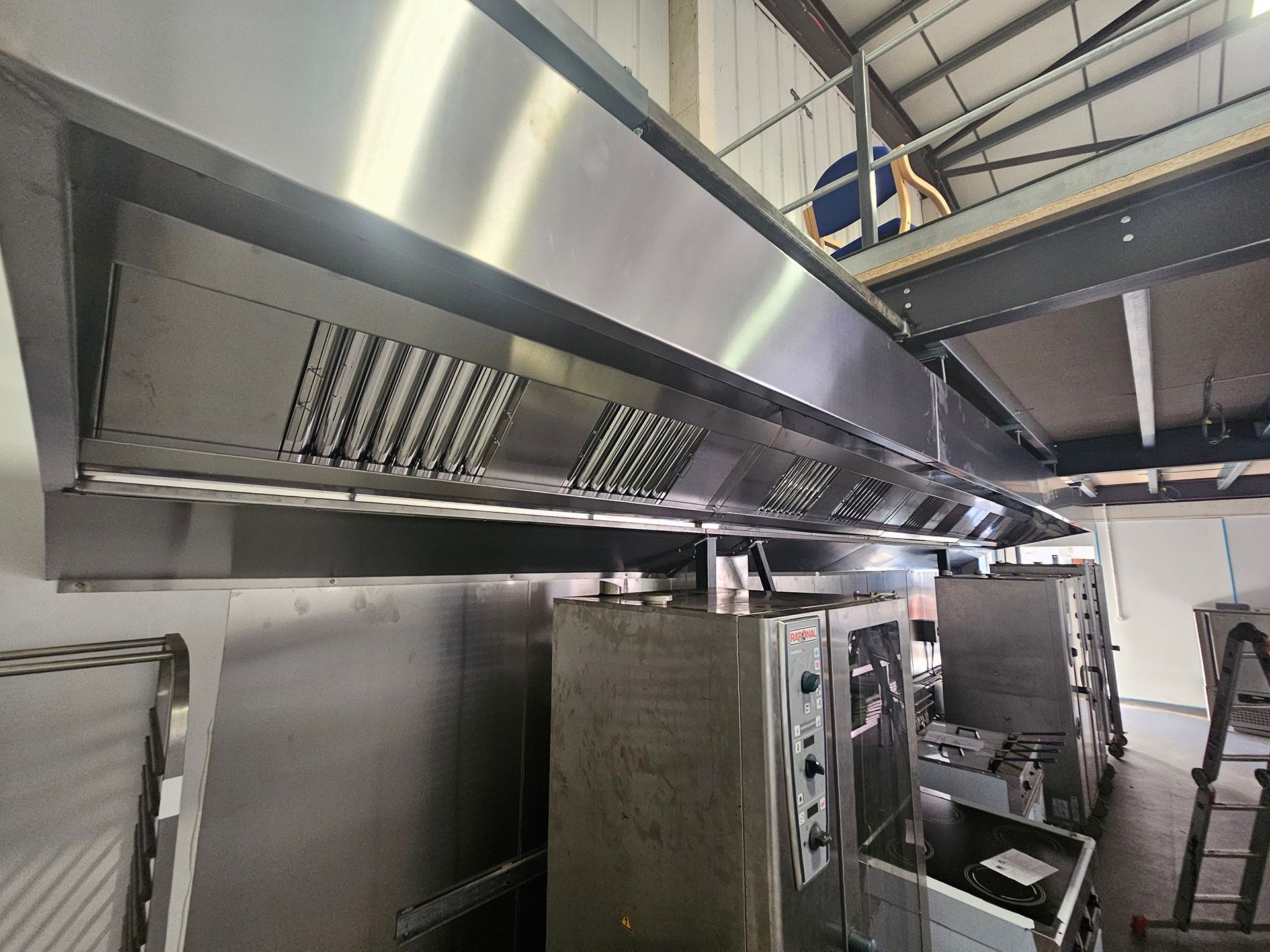 <p class="rteBlock">Budget friendly 9m canopy system for electric appliances in a food manufacturing facility</p>