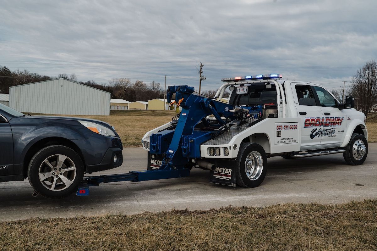 When You Need Reliable Towing Services in the Jefferson City Area, We’re the Team to Call