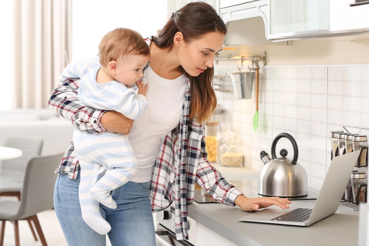 Top 10 Best Blogging Jobs For Moms In 2024
