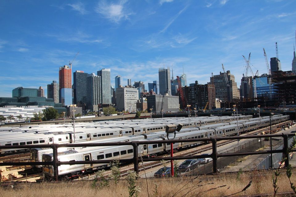 treinstellen en wolkenkrabbers in West Manhattan