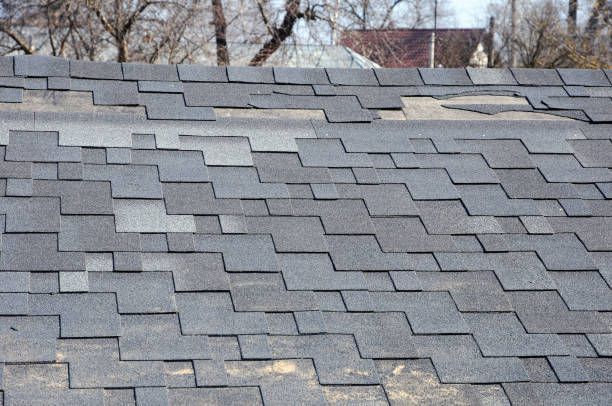 A roof with a lot of shingles on it