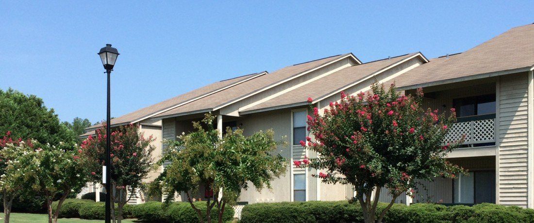 The Village At Lakeside Apartments - Mulberry Properties Llc