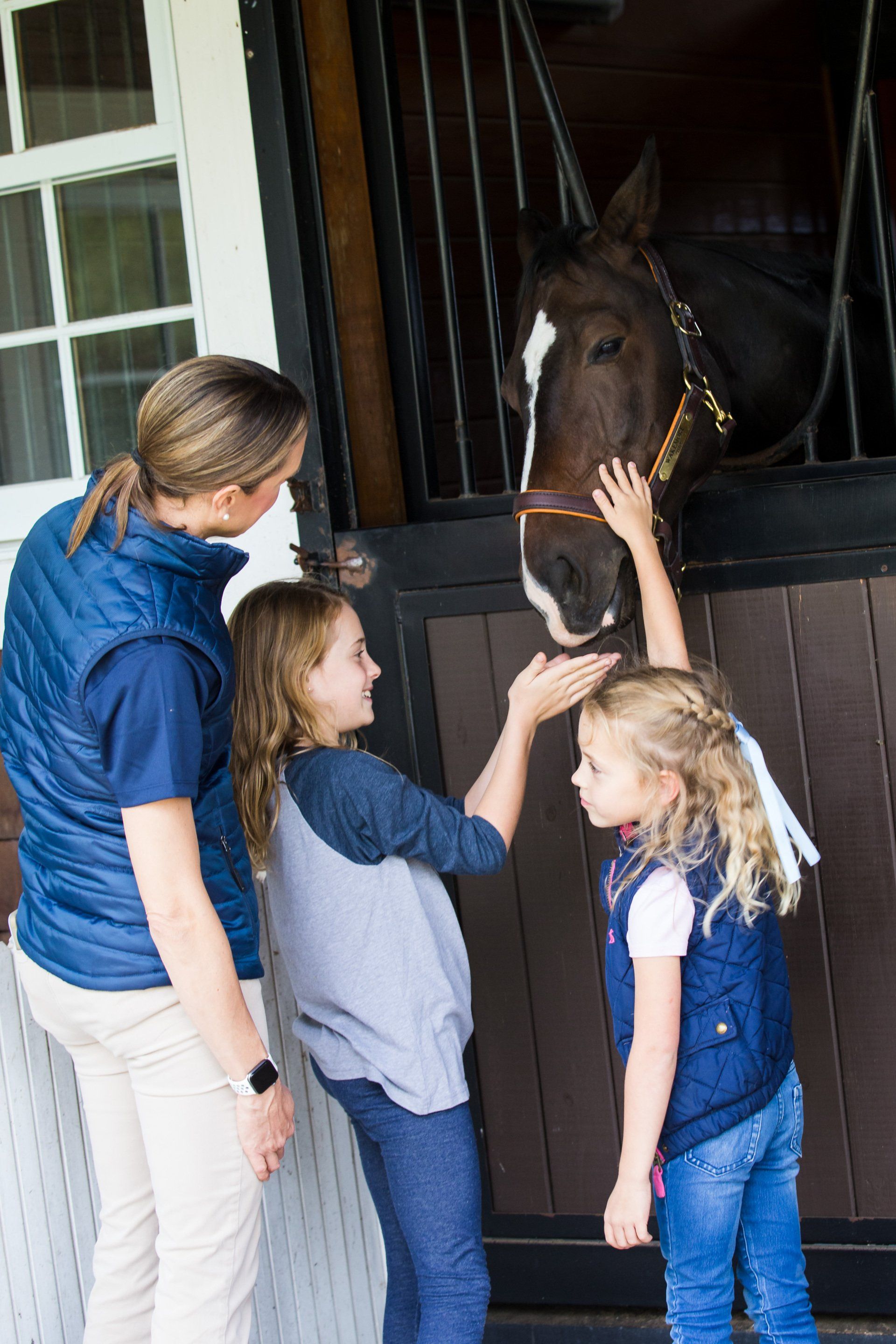 Equine veterinarian Magda Wylie (and daughters) of South Carolina Equine Associates veterinary staff.