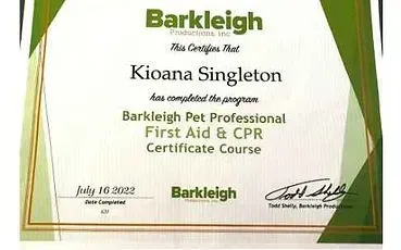 A certificate that says barkleigh pet professional first aid and cpr certificate course