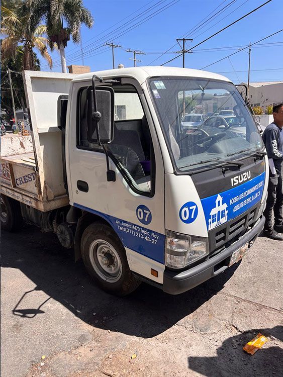 BODEGA DE RECUBRIMIENTOS PISOS Y AZULEJOS DE TEPIC - 