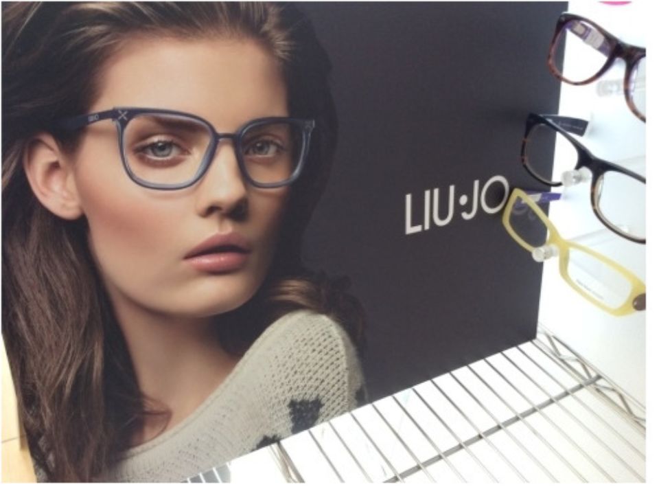 pubblicita marca occhiali