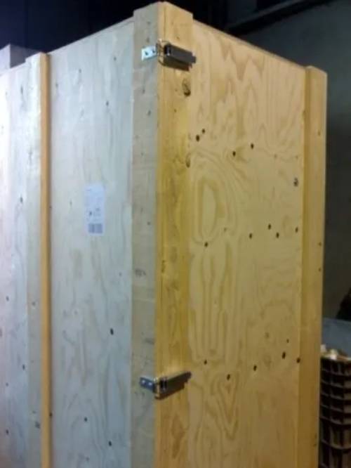 CASSE IN TAVOLE DI LEGNO