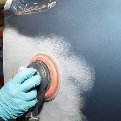 Amherst Collision repair Technician at work in Buffalo, NY