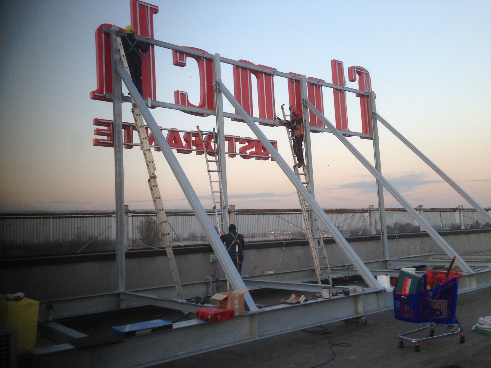 Personnes en réunion