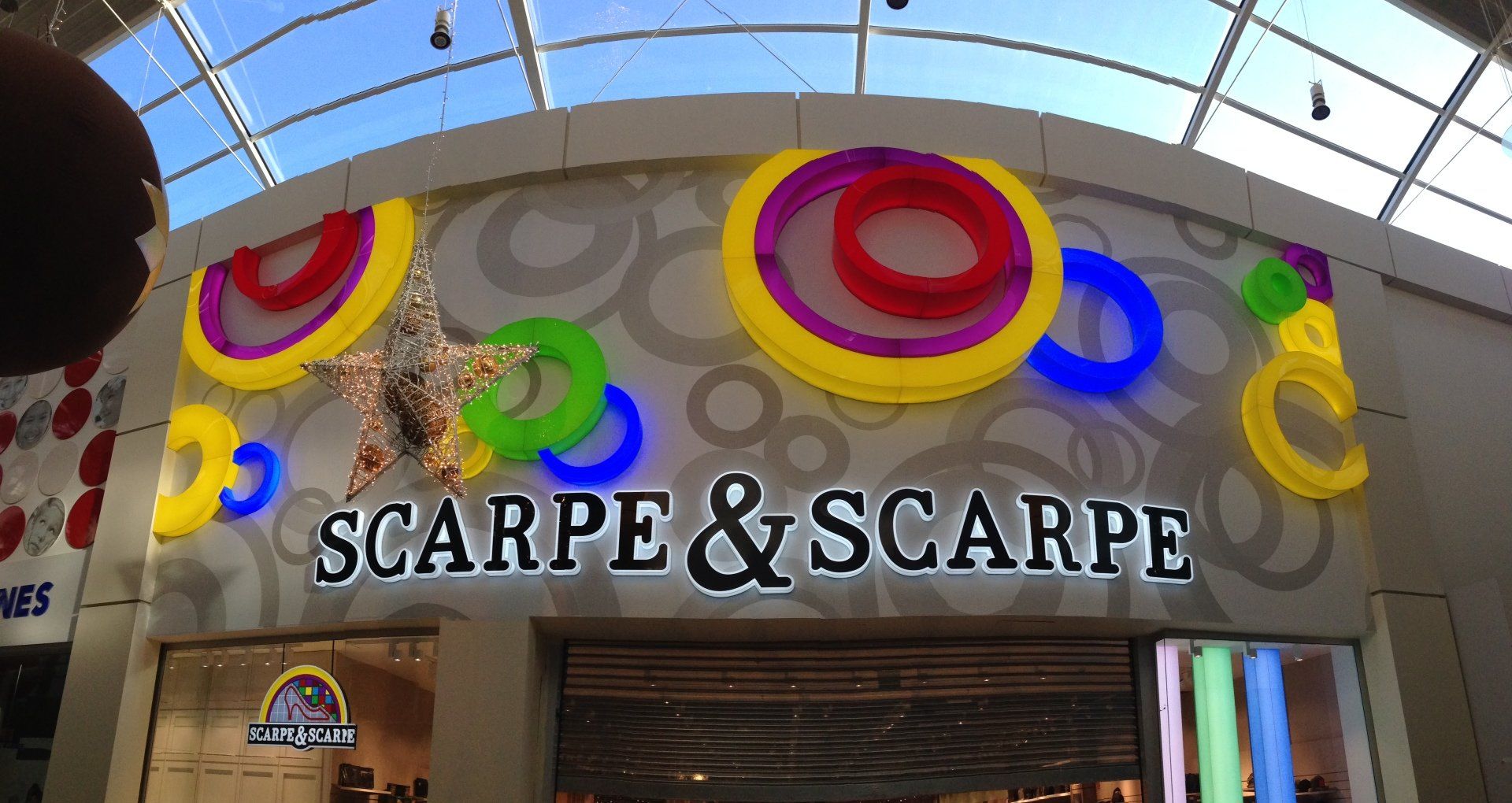 Un travailleur avec un casque