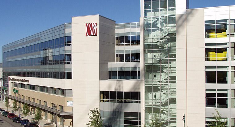 A large building with the word cnn on it