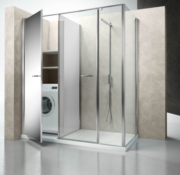 Un bagno con lavatrice e doccia