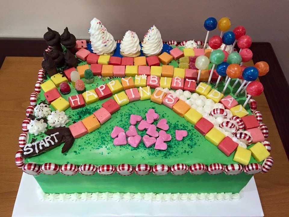 a birthday cake that looks like a board game