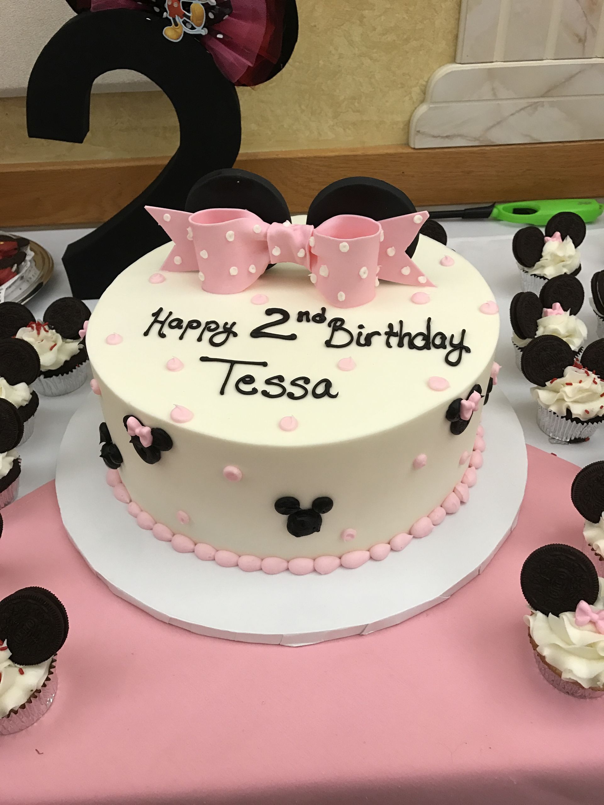 a birthday cake for a little girl named tessa